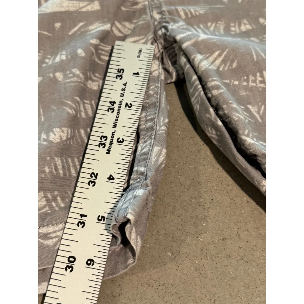 The Children's Place‎ Gray Leaf Print Drawstring Shorts Size 5 Kids